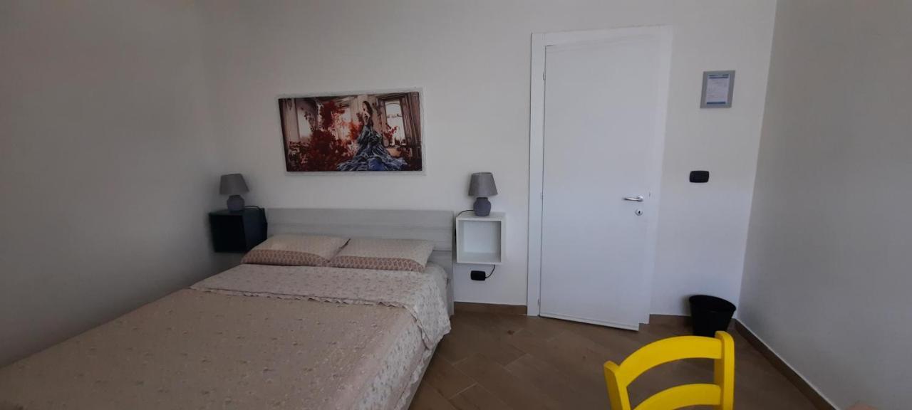 casatua Apartment Taranto Bagian luar foto