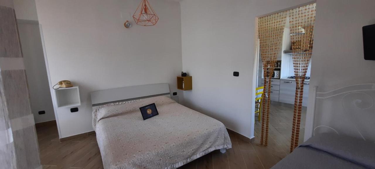 casatua Apartment Taranto Bagian luar foto