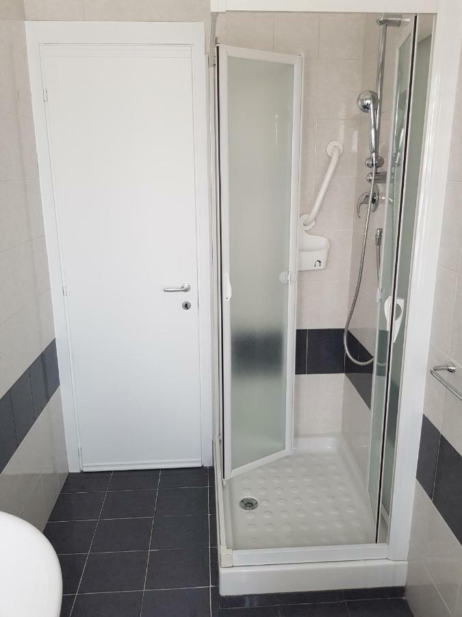 casatua Apartment Taranto Bagian luar foto